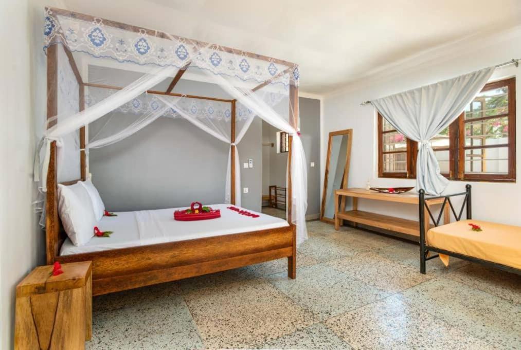 Seashore Beach Hotel Kiwengwa  Bagian luar foto