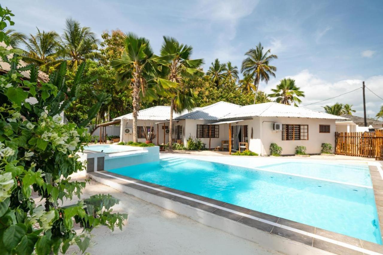 Seashore Beach Hotel Kiwengwa  Bagian luar foto