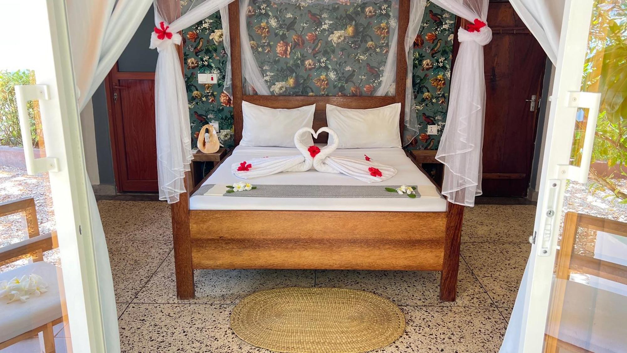 Seashore Beach Hotel Kiwengwa  Bagian luar foto
