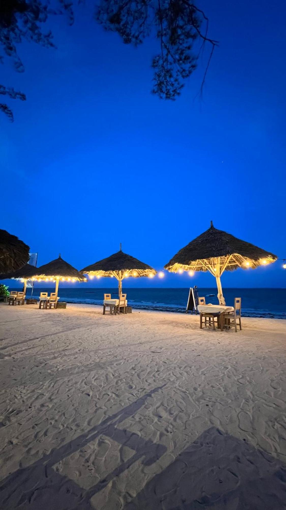 Seashore Beach Hotel Kiwengwa  Bagian luar foto